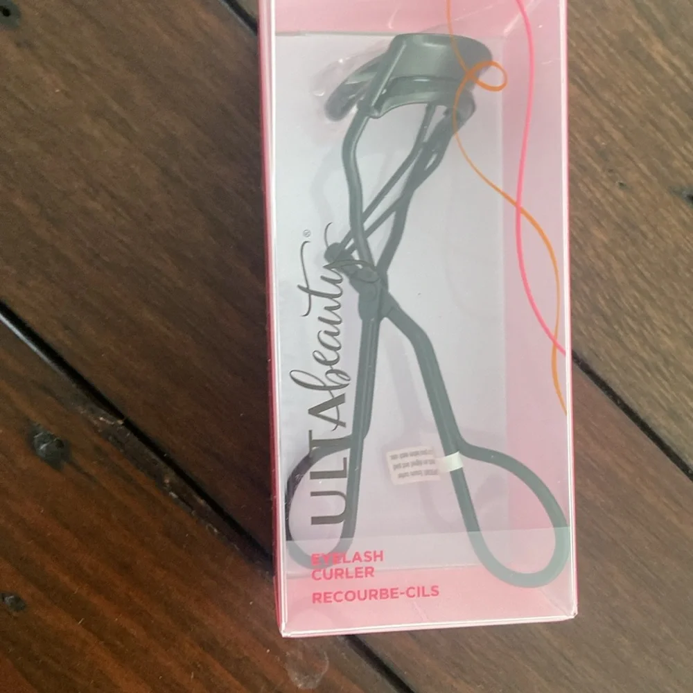 EcoTools Makeup Brush Set and ULTA Beauty Eyelash Curler